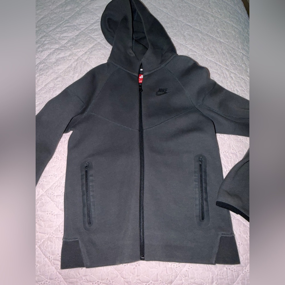 Nike Tech😎Jacket